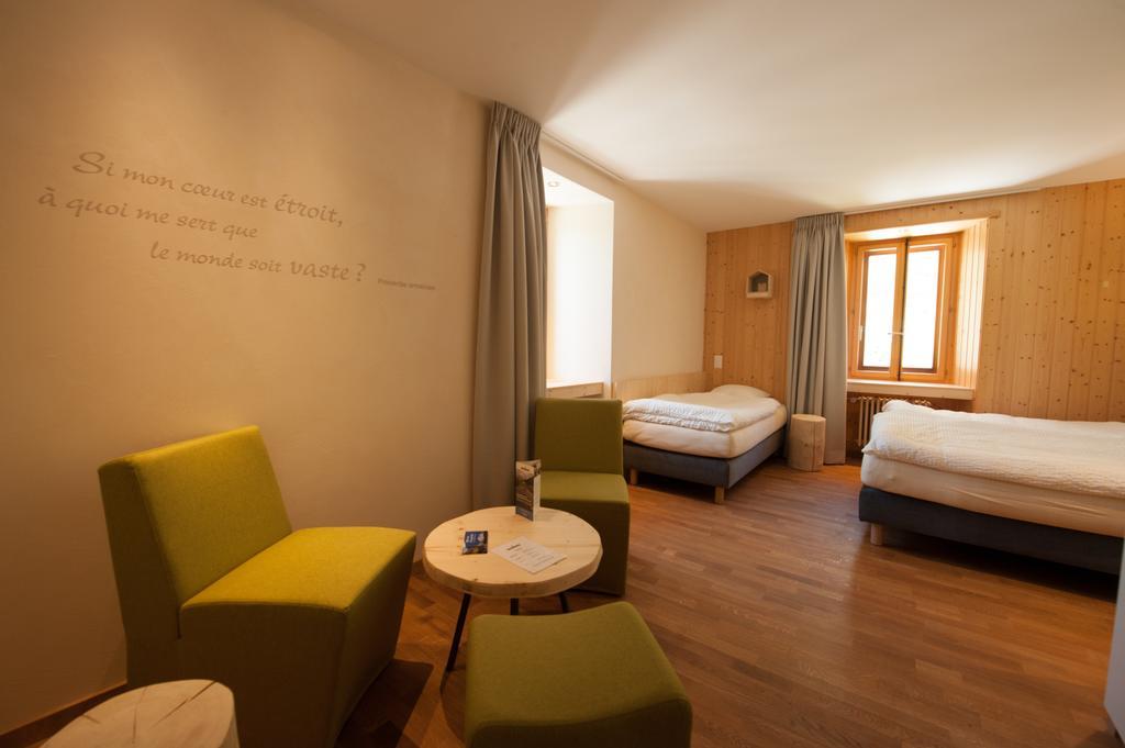 Auberge De L'Hospice Bourg-Saint-Pierre Room photo